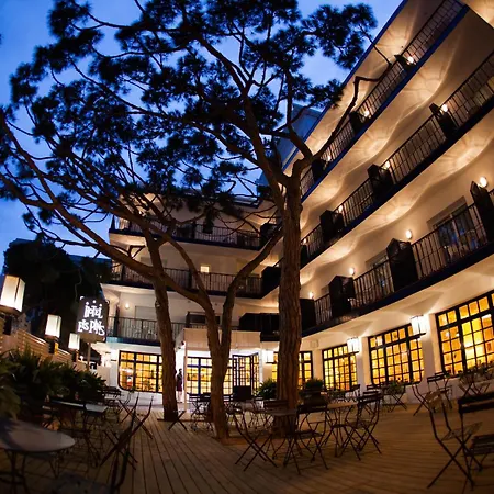 Els Pins Hotel